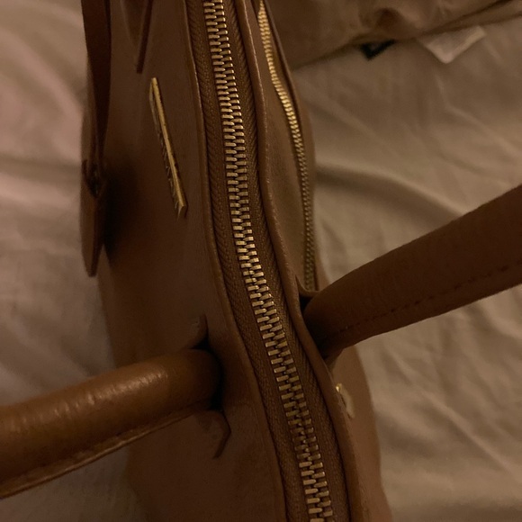 Joy & Iman Classic Brown Tote with multiple pockets. Great work bag - Picture 9 of 10